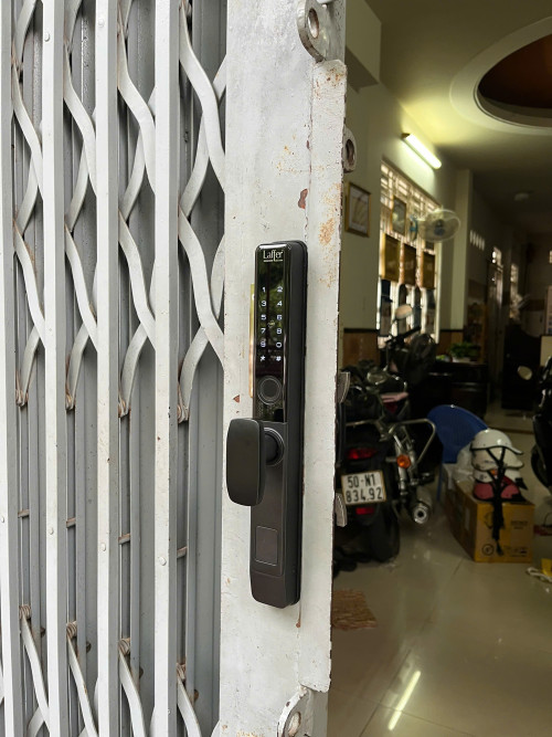KHÓA VÂN TAY CHO CỬA LÙA , CỬA KÉO XẾP LAFFER RF21