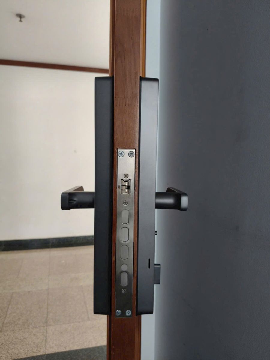 Khóa vân tay cửa gỗ EZVIZ DL05