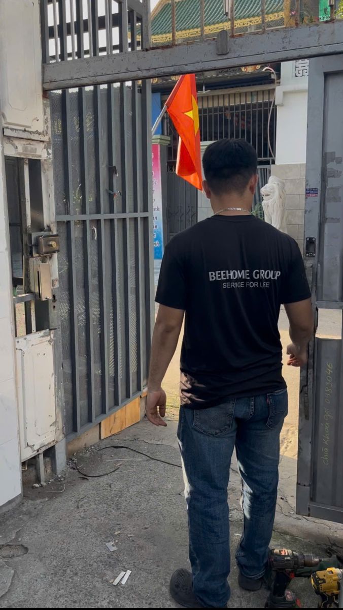 Lắp đặt khóa vân tay tại HCM