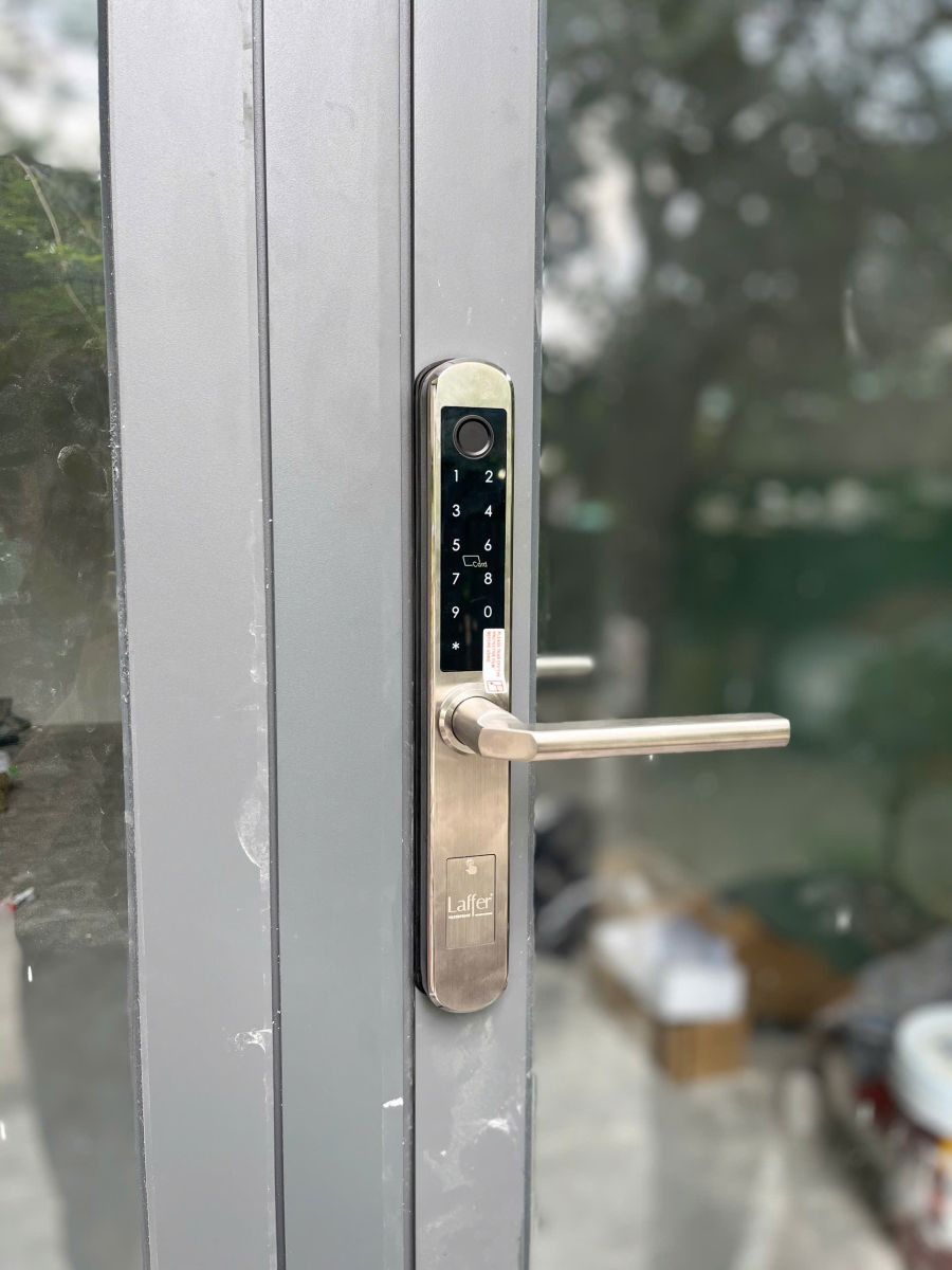 Khóa vân tay cửa nhôm xingffa cao cấp Laffer XF19 